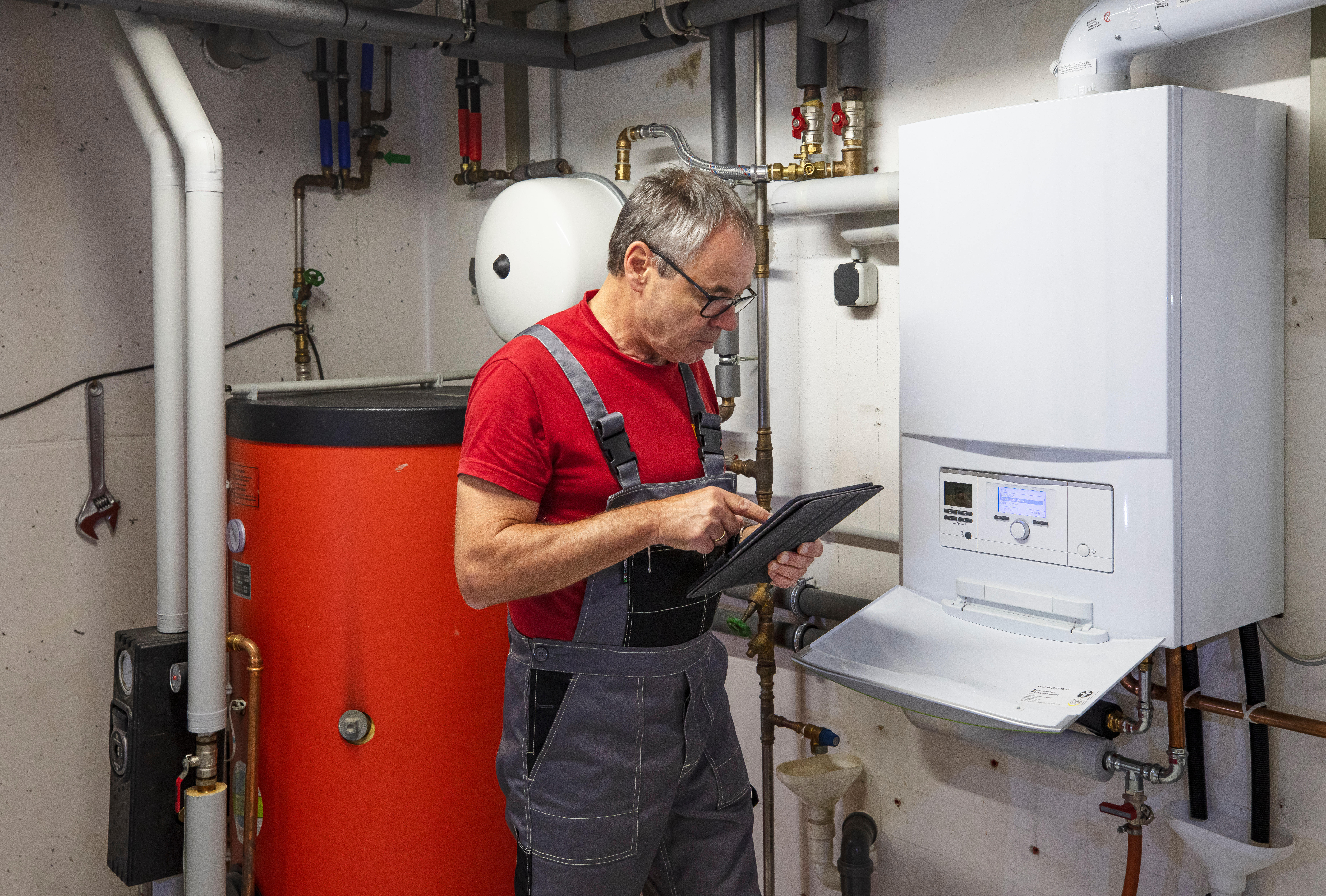 Tankless water heater installation in Shorewood and Milwaukee